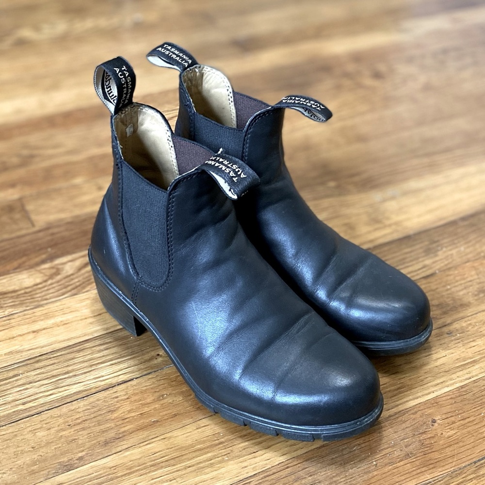 Women’s Heeled Blundstone Boots
